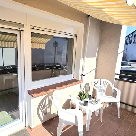 Moderne Monteurwohnung Mit Balkon, Einzelbetten, Voll Ausgestattet, Kostenloser Parkplatz & Wlan In - Hl01