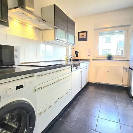 Moderne Monteurwohnung Mit Balkon, Einzelbetten, Voll Ausgestattet, Kostenloser Parkplatz & Wlan In - Hl01 * Hagen (Arnsberg)
