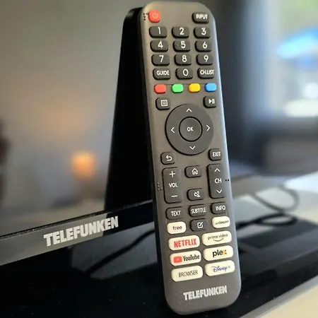 Modern 3-room With Balcony & Free Parking & Free Wi-fi In - Hl01 Appartement